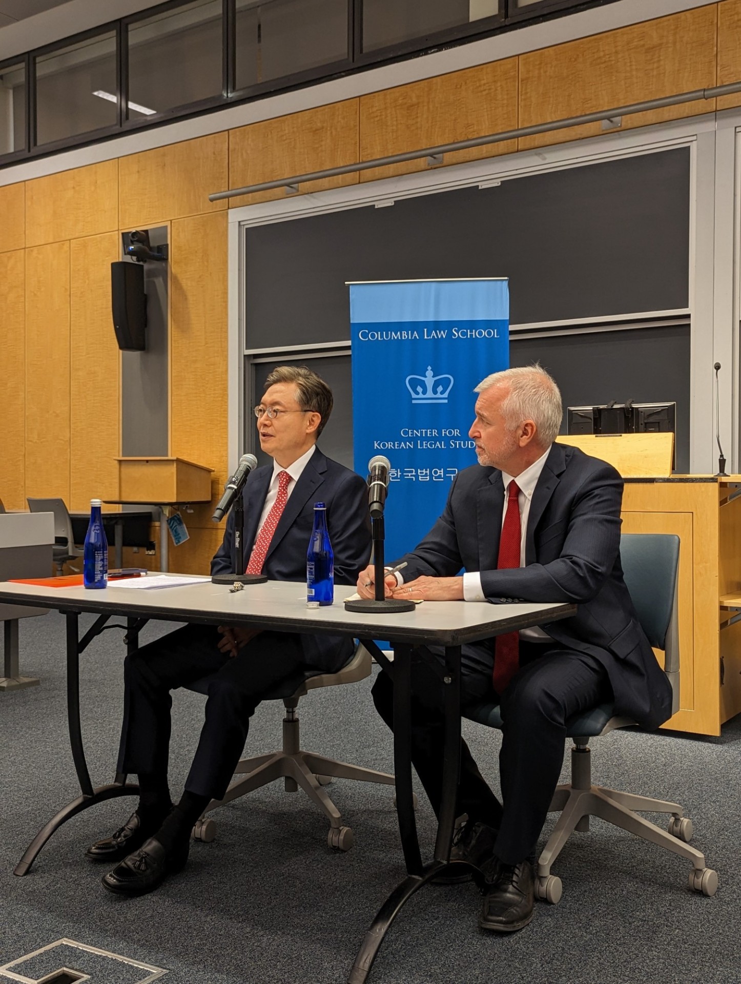 Ambassador JoonKook Hwang and Professor Thomas Christensen
