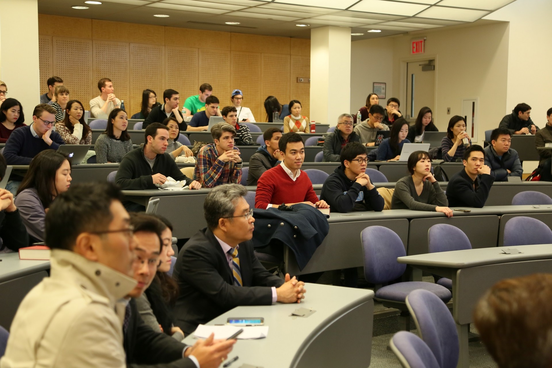 "Who Are 'We the People'? Politics of Constitution Making in Postwar Japan and Korea" Students listening