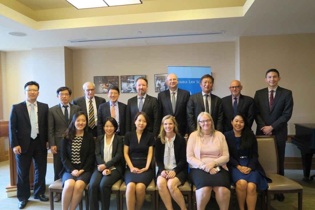 Pathways to a Peaceful Korean Peninsula, October 2016 People sitting