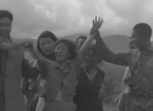 The late Park Yeong-sim and other comfort women survivors are rescued by Allied forces during the Pacific War. Photo credit: KBS. Photo of liberated comfort women