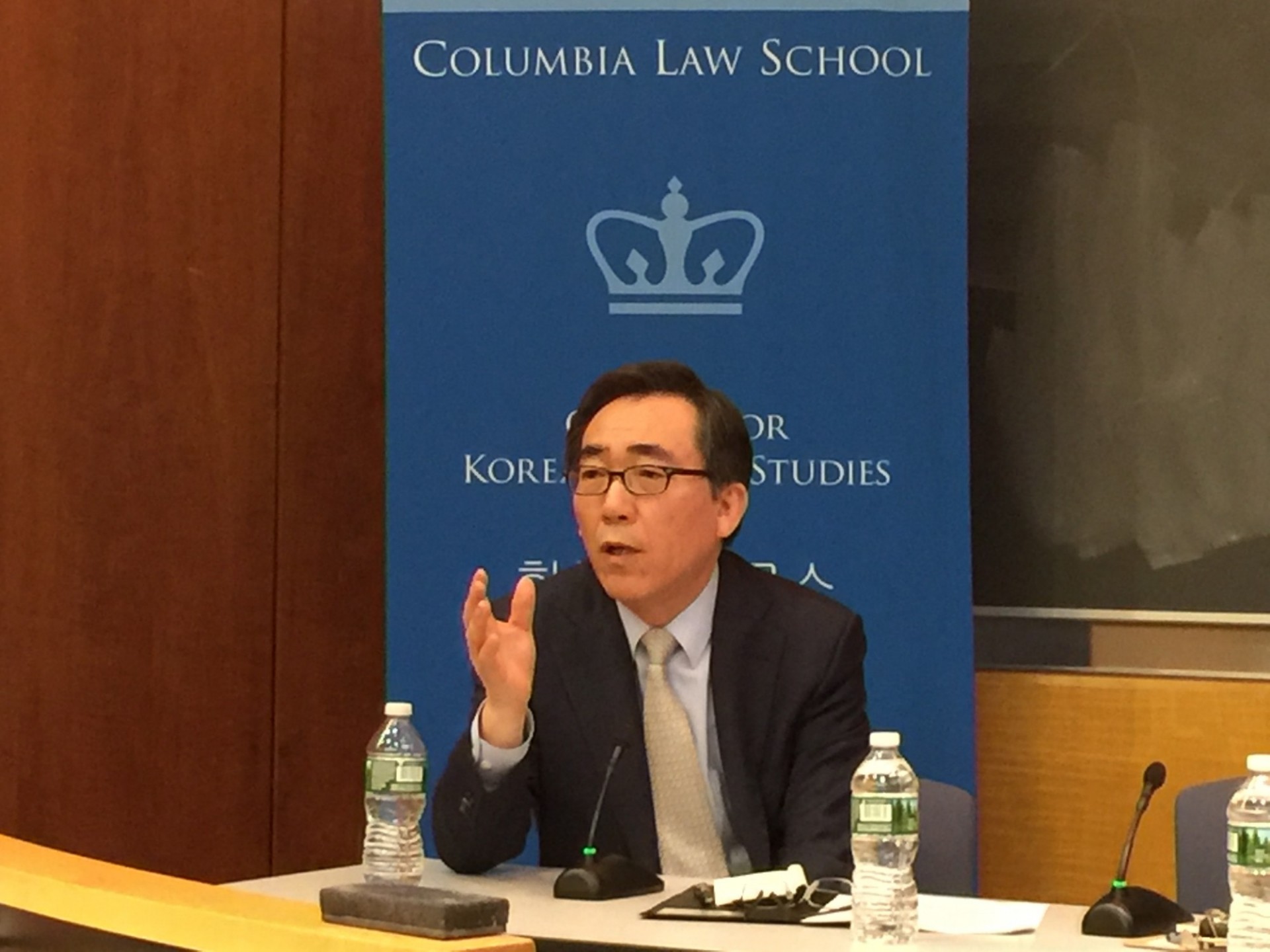 Ambassador Cho-Tae-yul, Permanent Representative of the Republic of Korea to the United Nations Man speaking