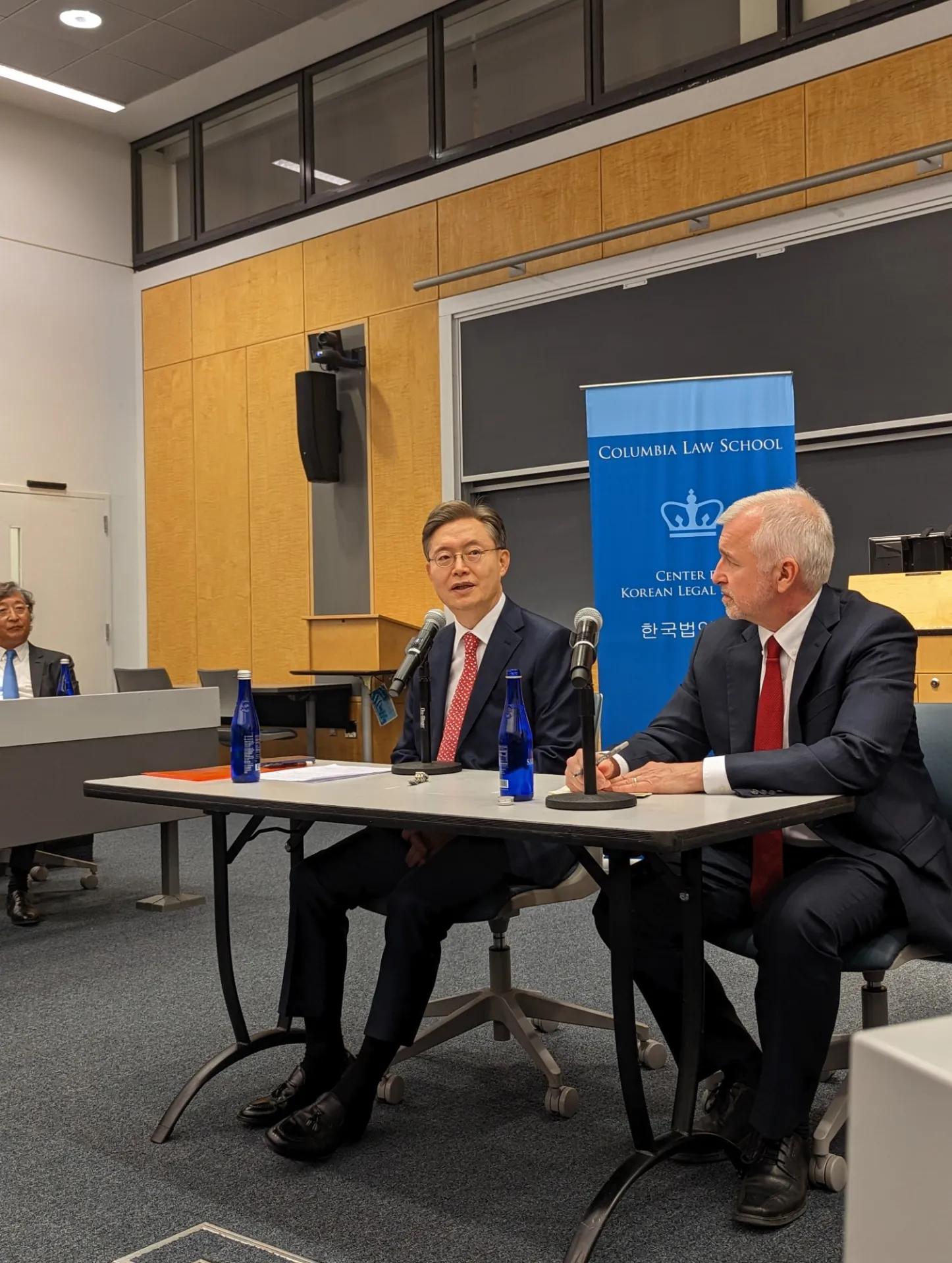 Ambassador JoonKook Hwang and Professor Thomas Christensen
